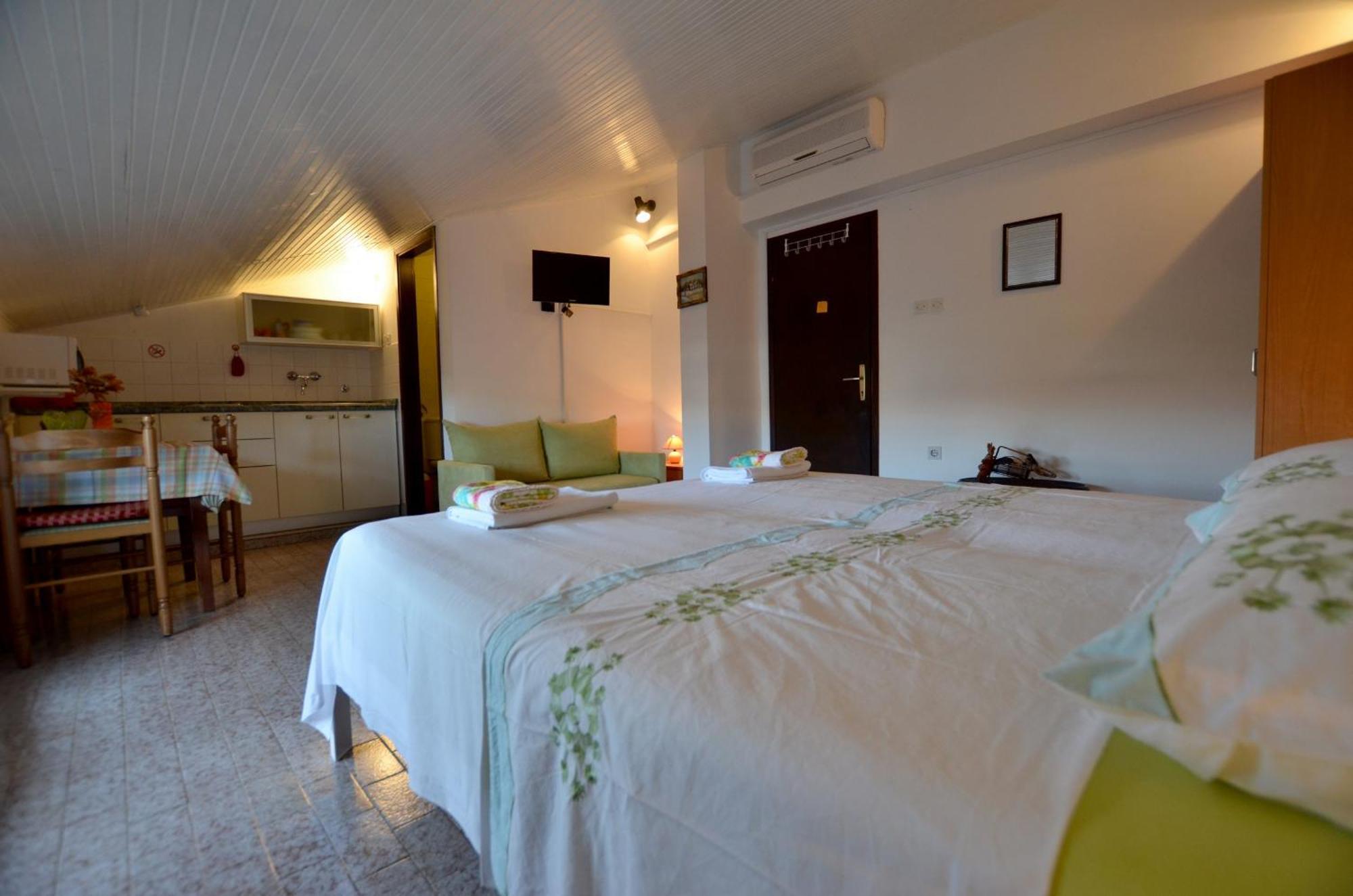 Galant Apartments Rovinj Bilik gambar